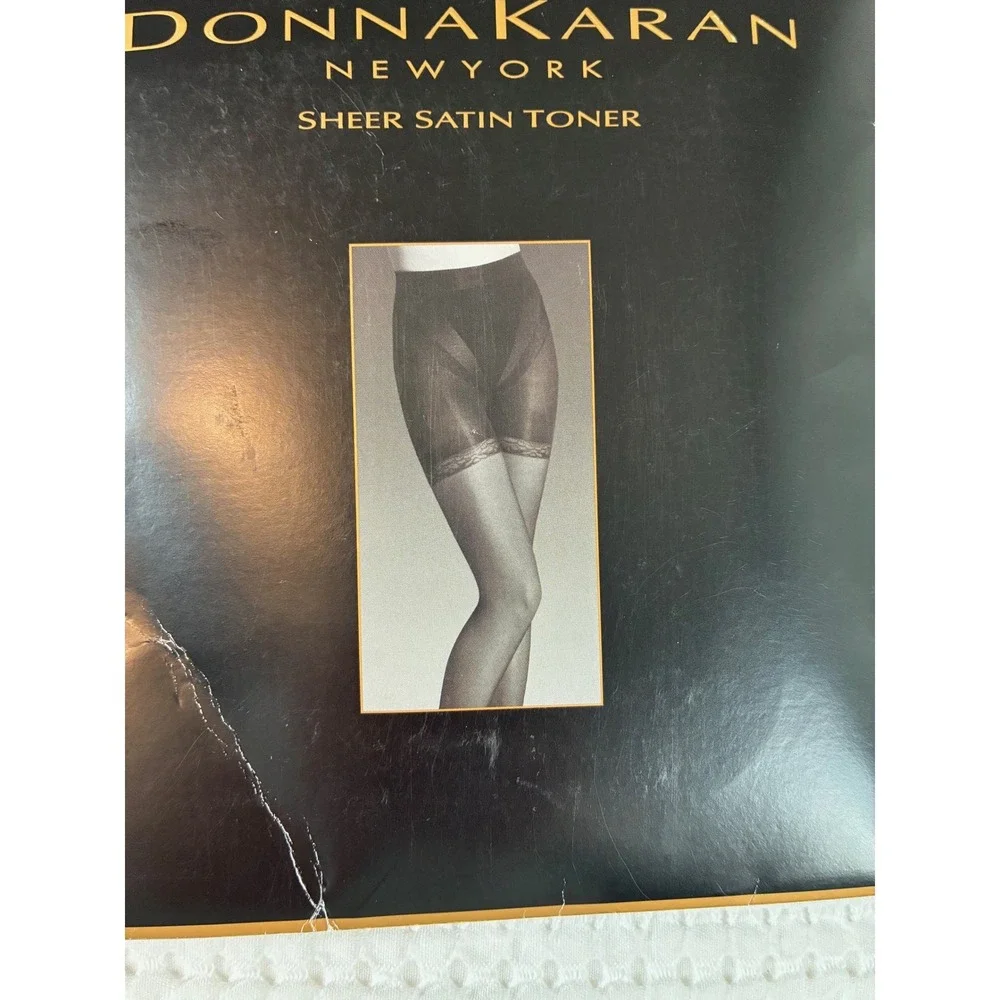 NOS VTG Donna Karan Pantyhose‎ Medium Black Sheer Satin Toner 2002 Tights